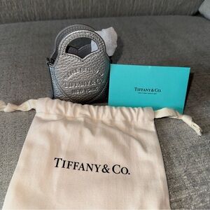 Tiffany & Co. Silver Pebbled Leather Key Holder/Charm
